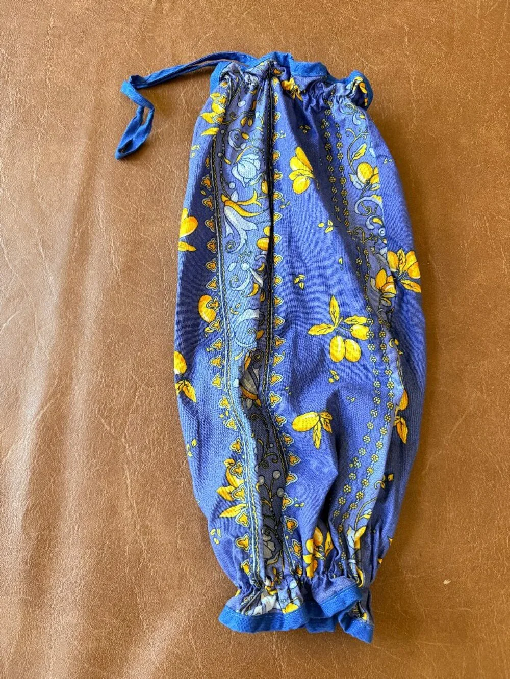 French Provincial Fabric Hanging Plastic Bags Holder